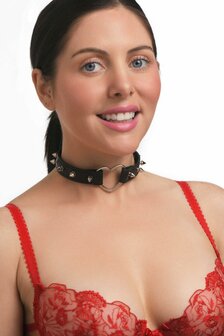 XR Brands - Spiked Heart Choker - Zwart