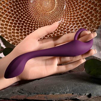 Evolved - Lochness G-spot Vibrator - 19 cm